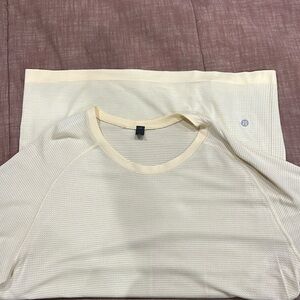 Lulu athletic shirt